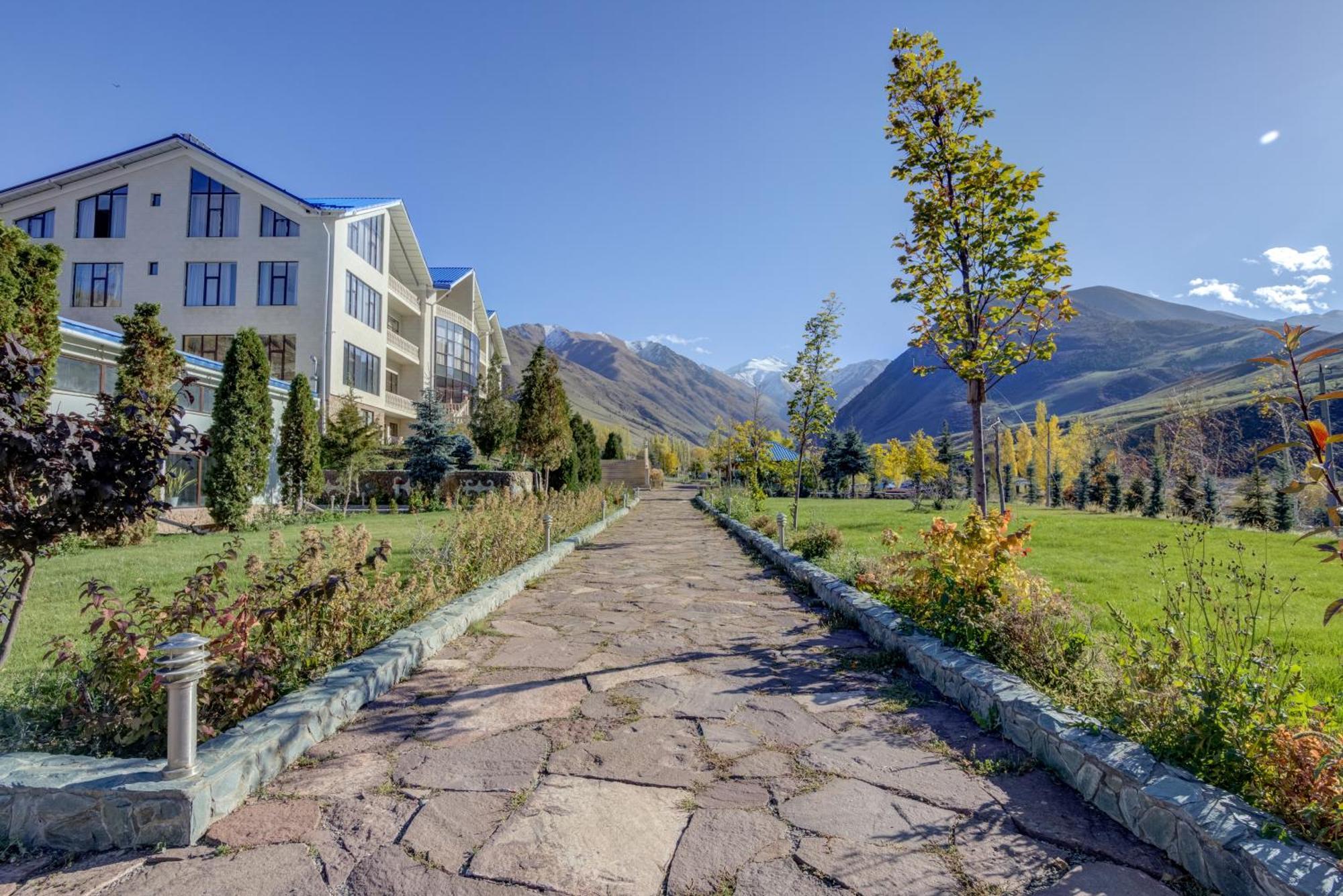 Mountain View Hot Spring Resort Kara-Bulak 外观 照片
